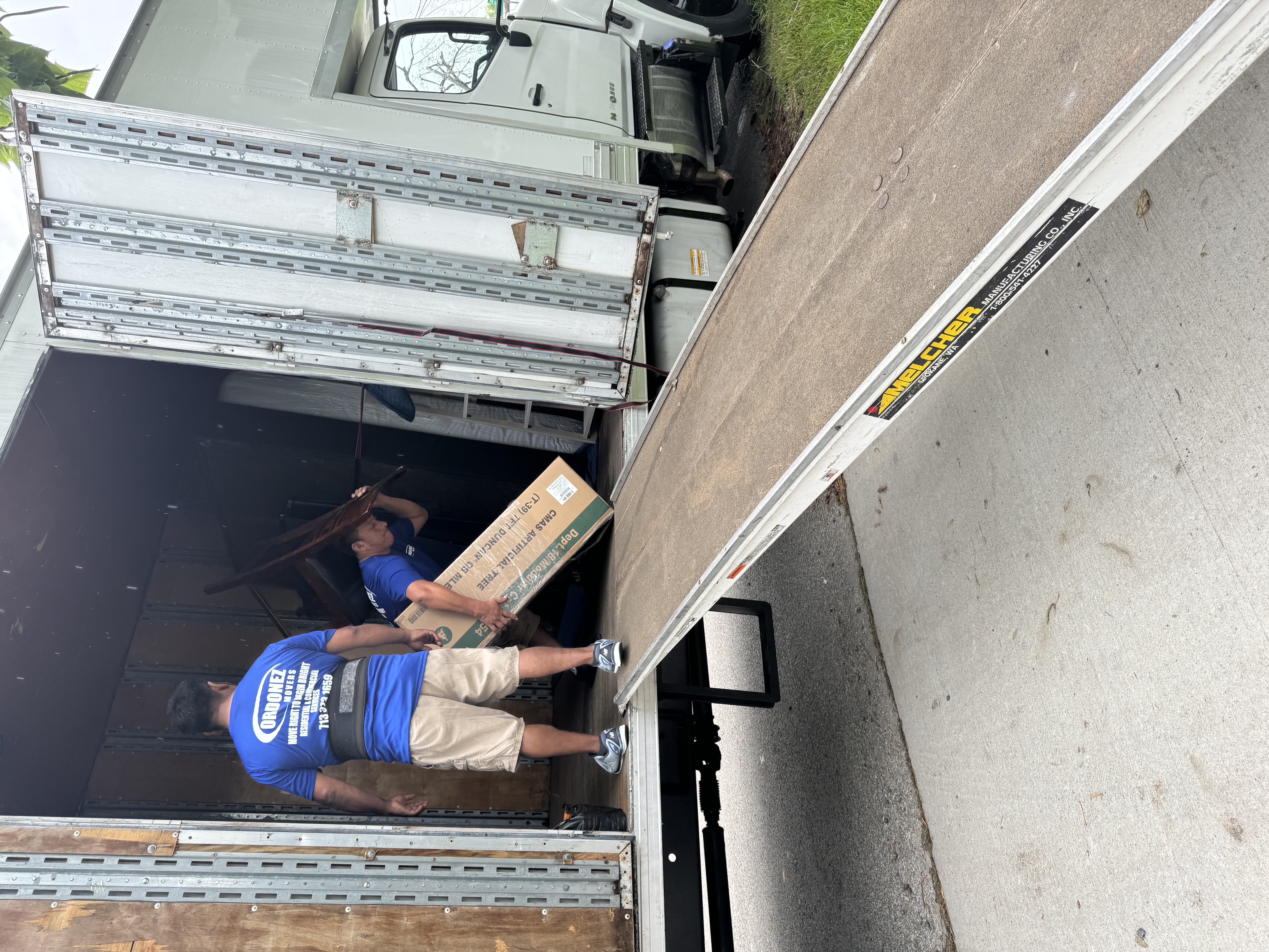 carefully handling and storing fragile boxes - Ordonez Movers Houston Storage Services